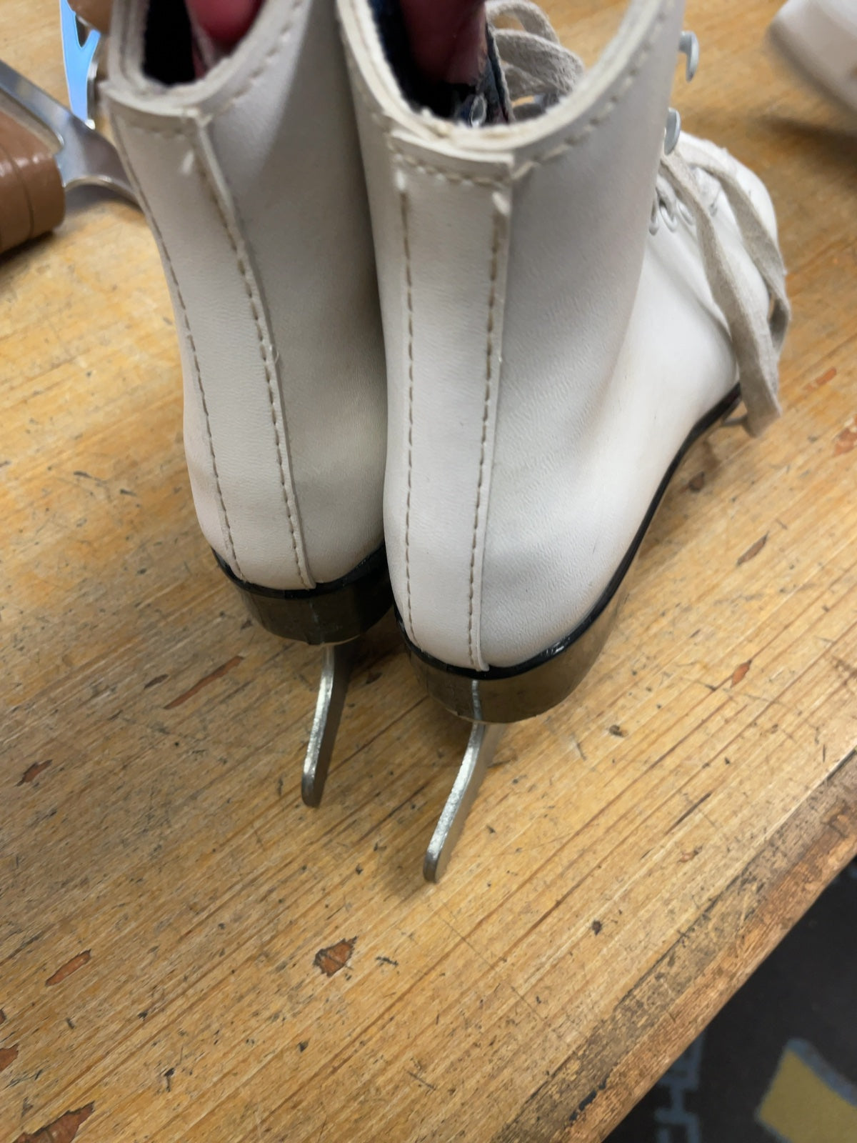Lange Classic Size 3 Figure Skates