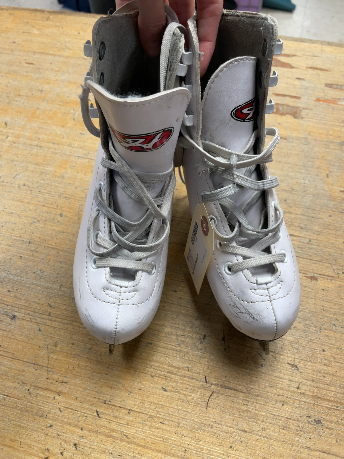 Hespeler Figure Skates Size 12C White