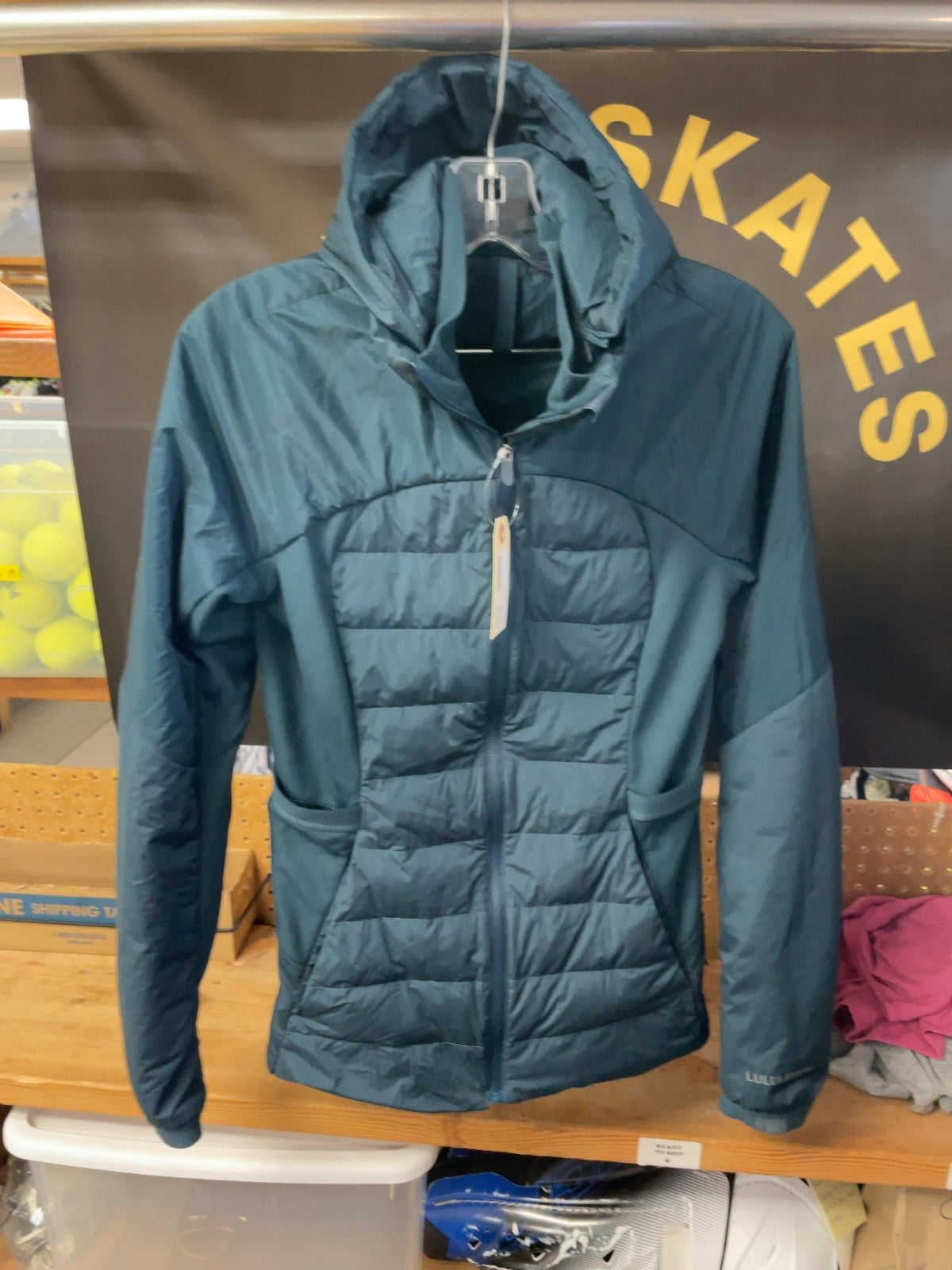 Lululemon Down For It All Jacket Size 8 Green