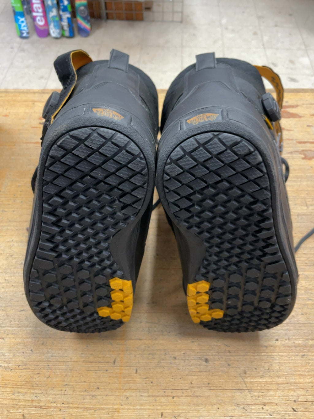 Vans Implant Pro Size 9.5 Snowboard Boots