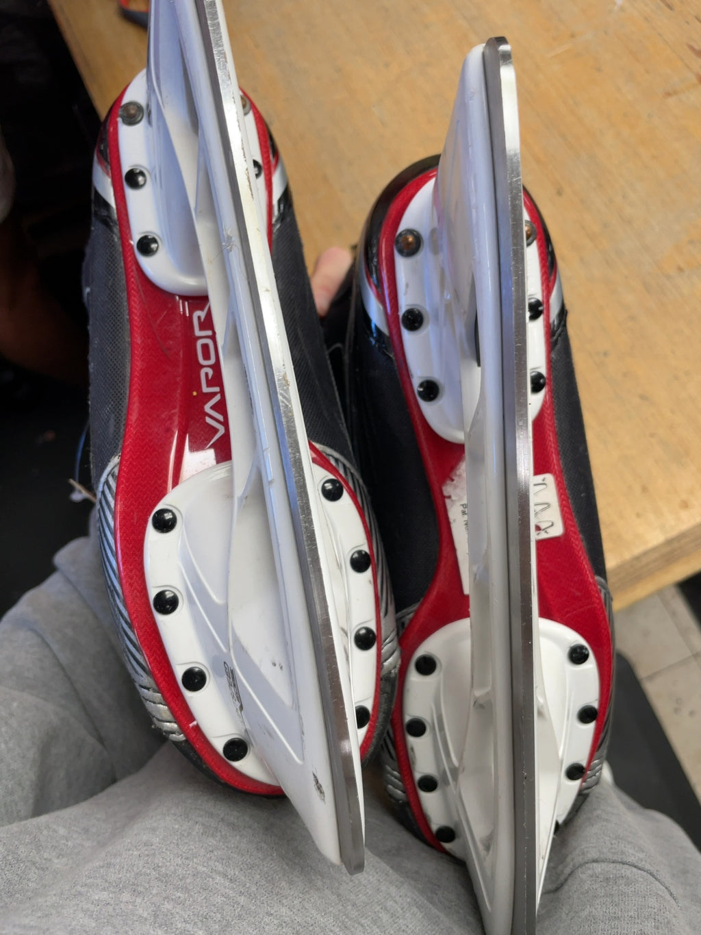 Bauer Vapor X500 Size 6 D Hockey Skates