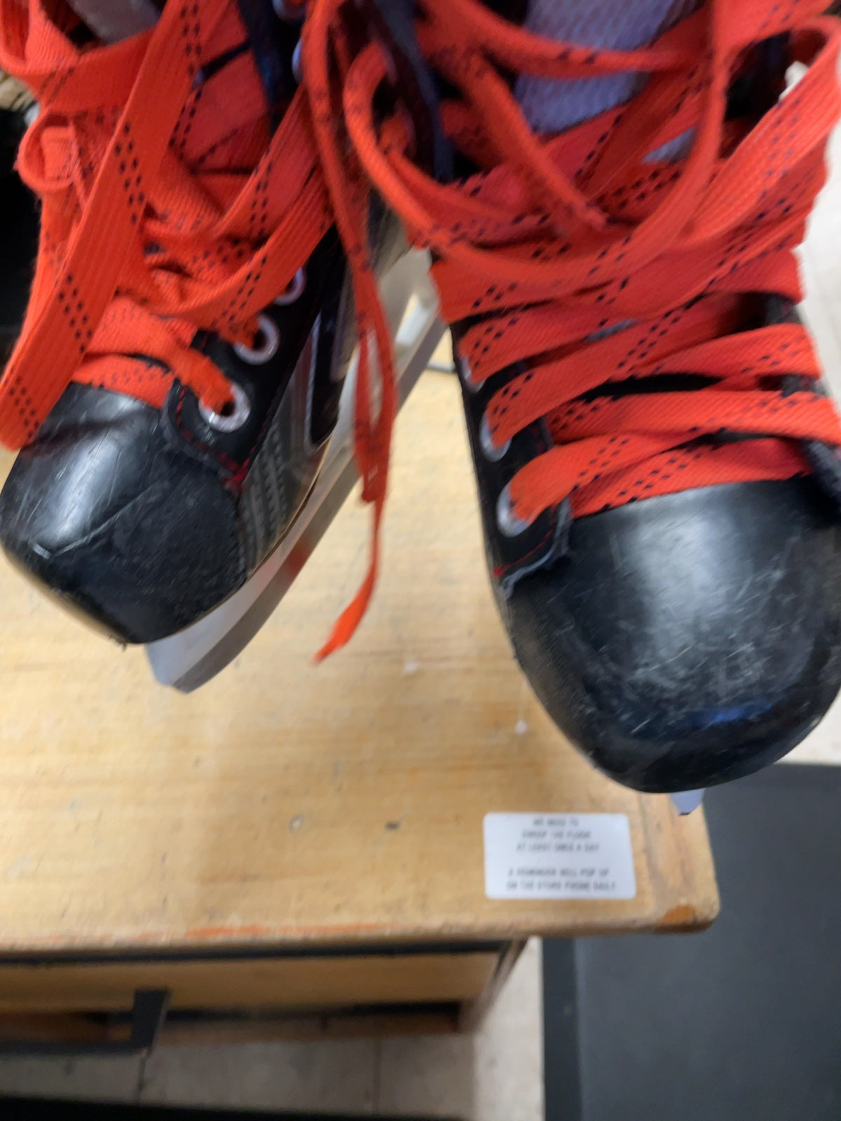 Bauer Vapor X60 Y12.5 Ice Hockey Skates