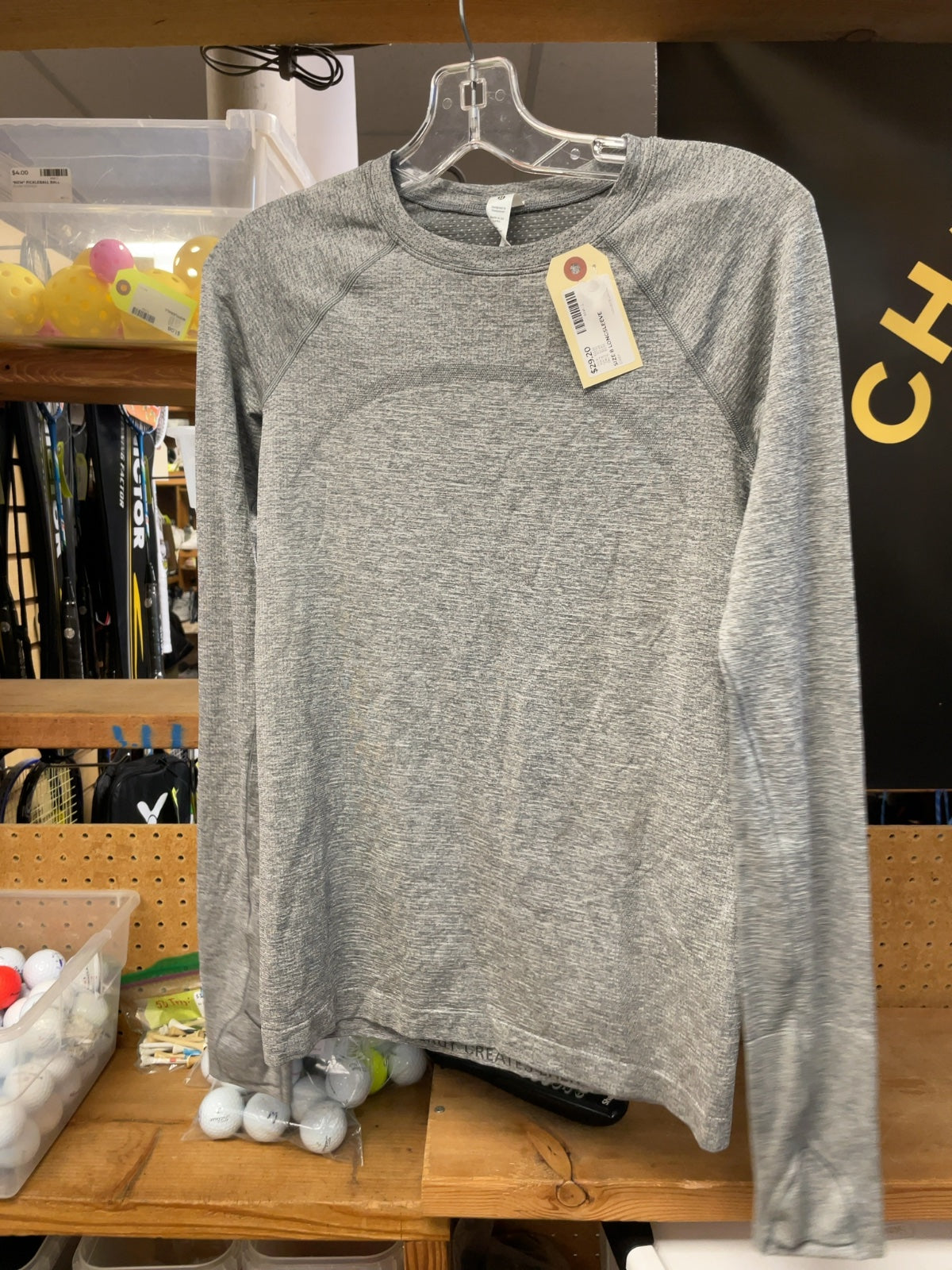 Lululemon Swiftly Tech Long Sleeve Shirt Size 8 Grey