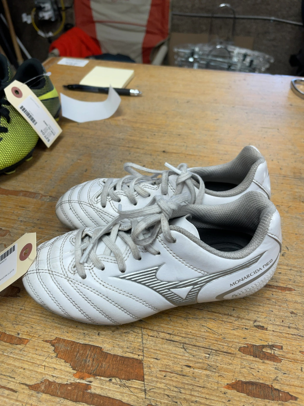 Mizuno Monarcida Neo Size 11C White/Metallic Soccer Cleats