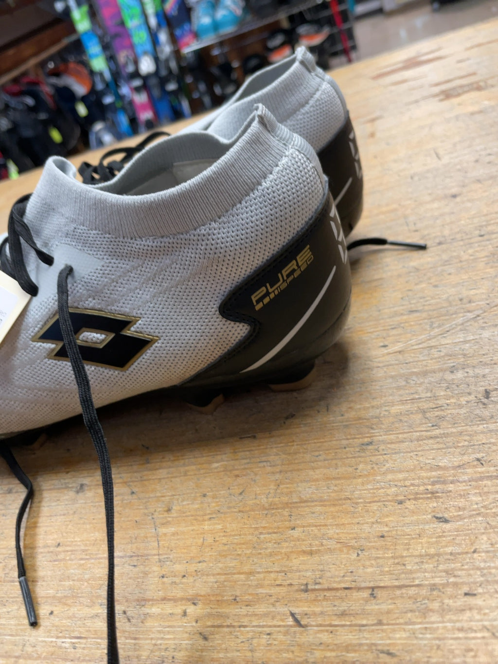 Lotto Pure Speed Size 9 Soccer Cleats