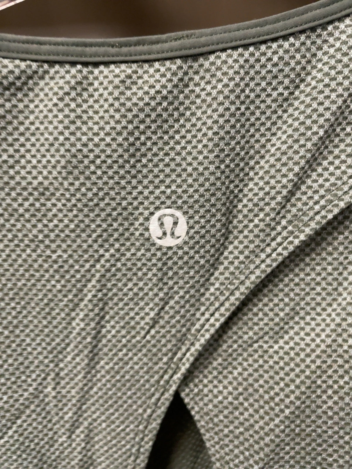 Lululemon Open Back Sleeveless Tank Top Size 4 Green