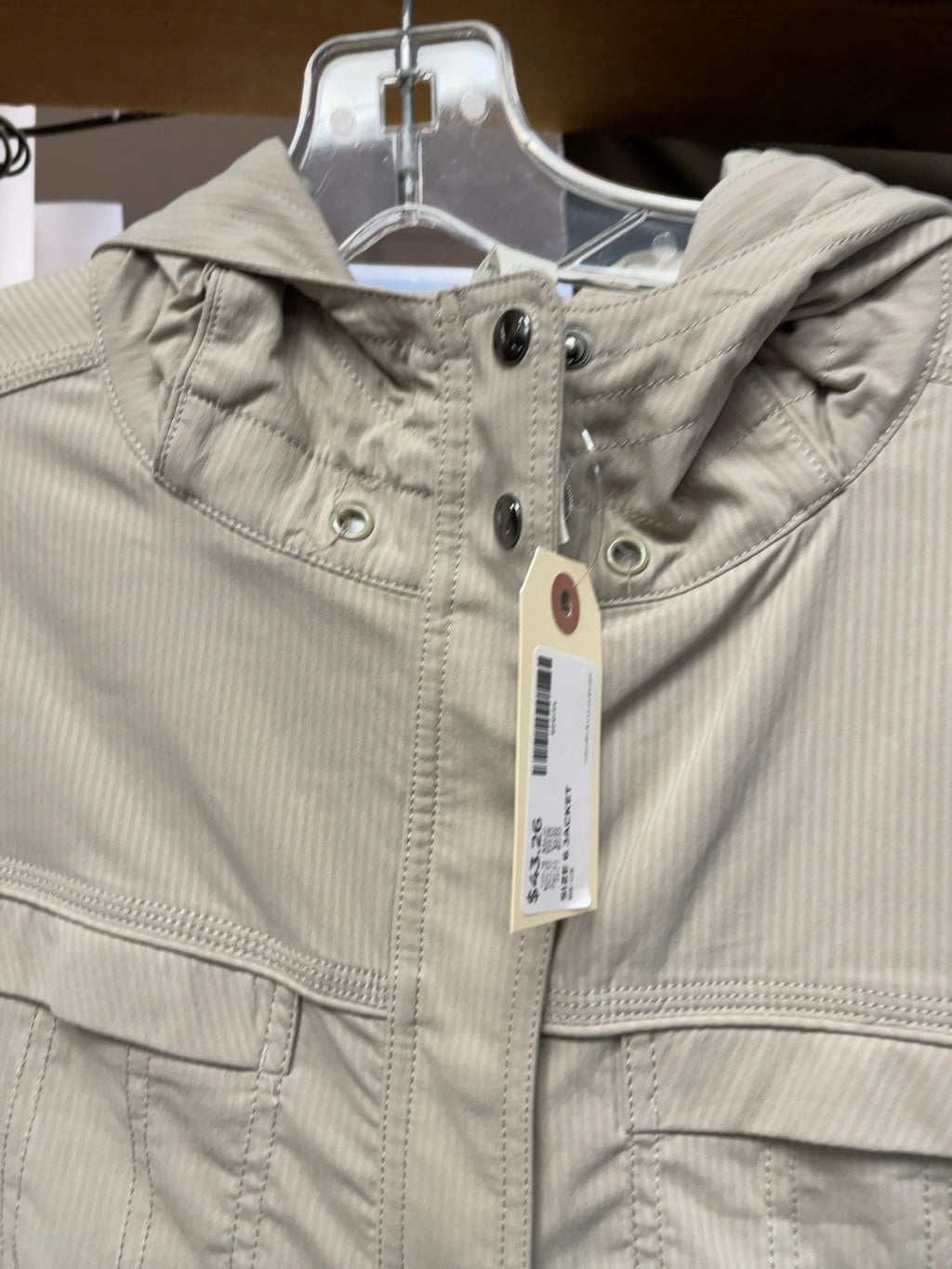 Lululemon Women's Size 6 Hooded Jacket Beige