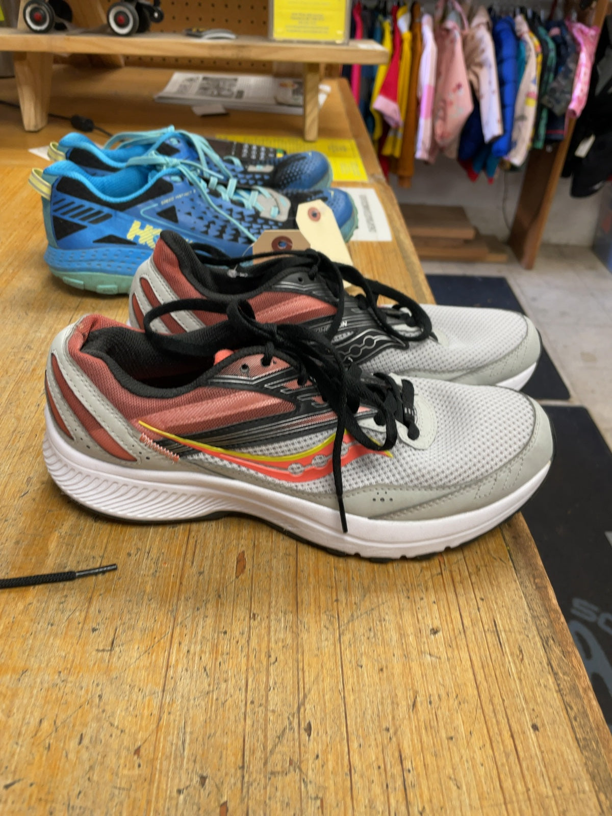 Saucony Cohesion Size 10.5 Running Shoes