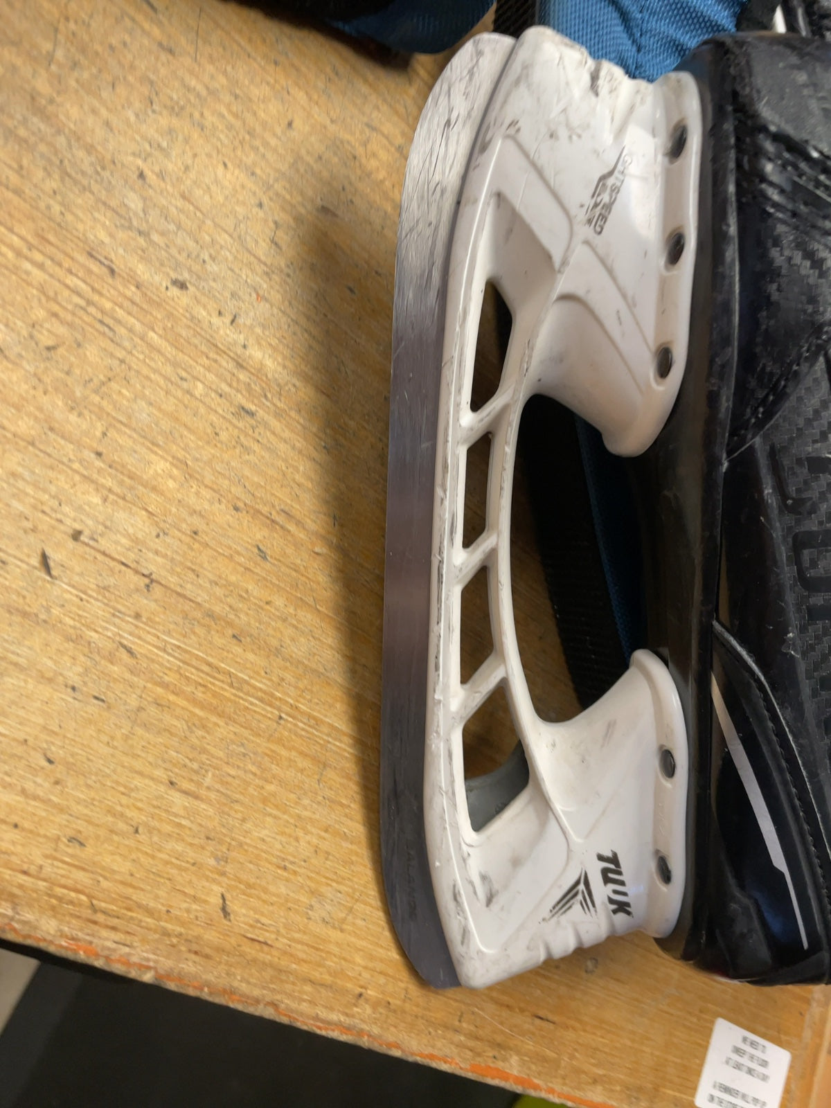 Bauer Supreme Ignite Pro Size 3.5 D Ice Hockey Skates
