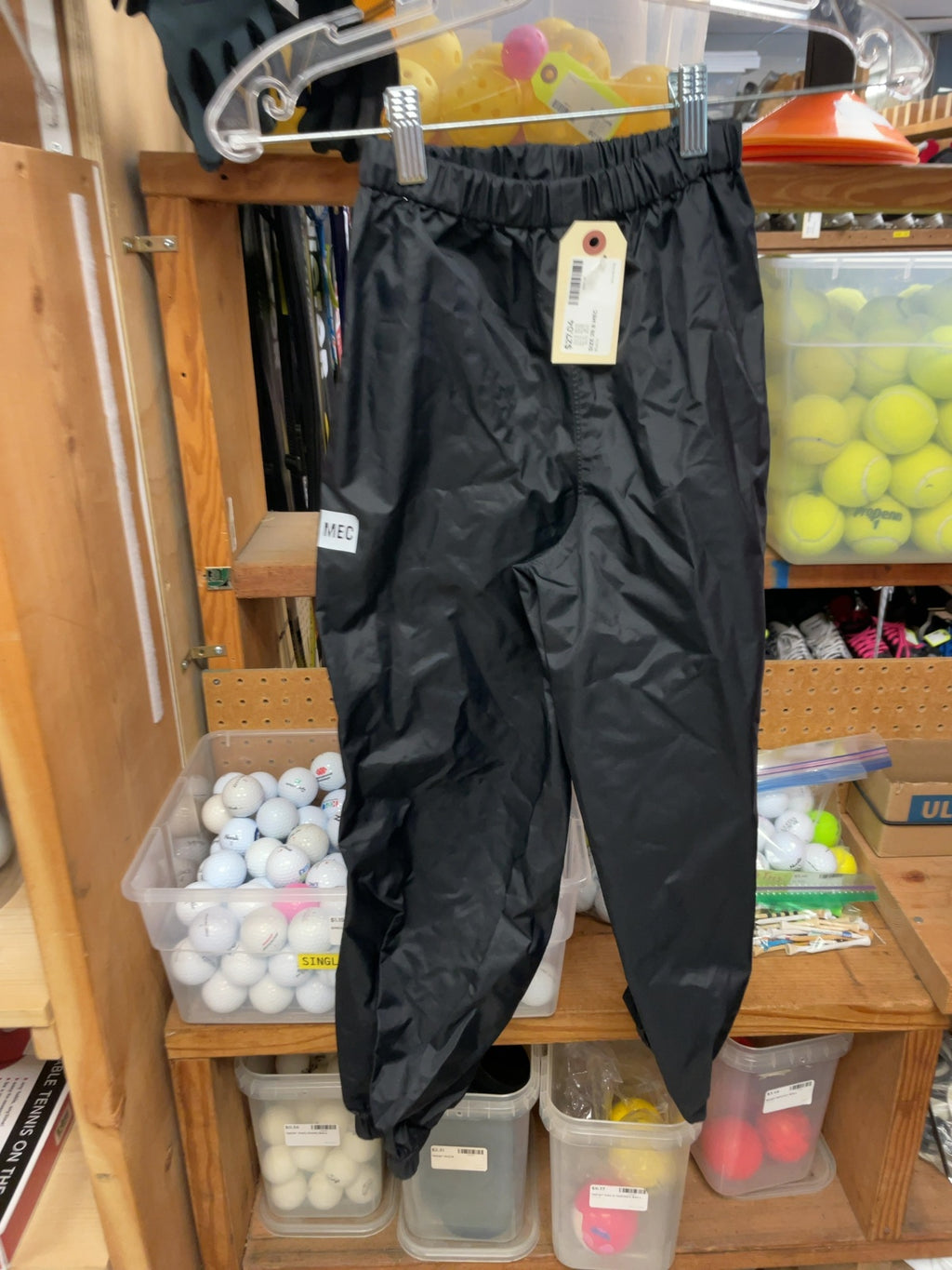 MEC Rain Pants Size 8 Youth Black