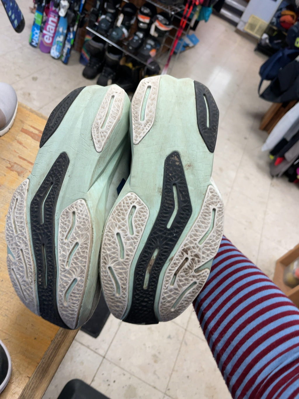 New Balance FuelCell Rebel Size 9 US Women's Running Shoes
