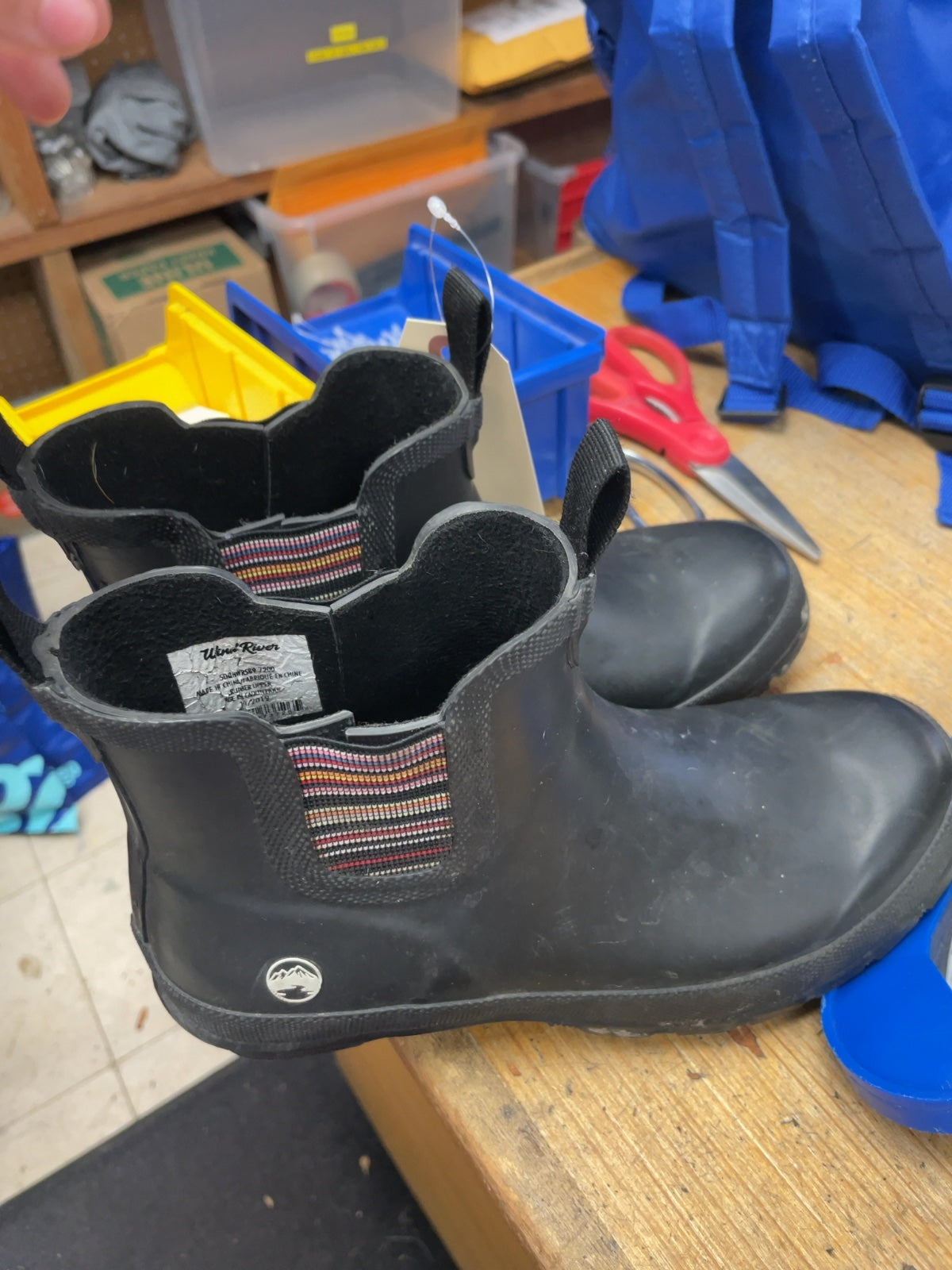WindRiver Size 7 Rain Boots