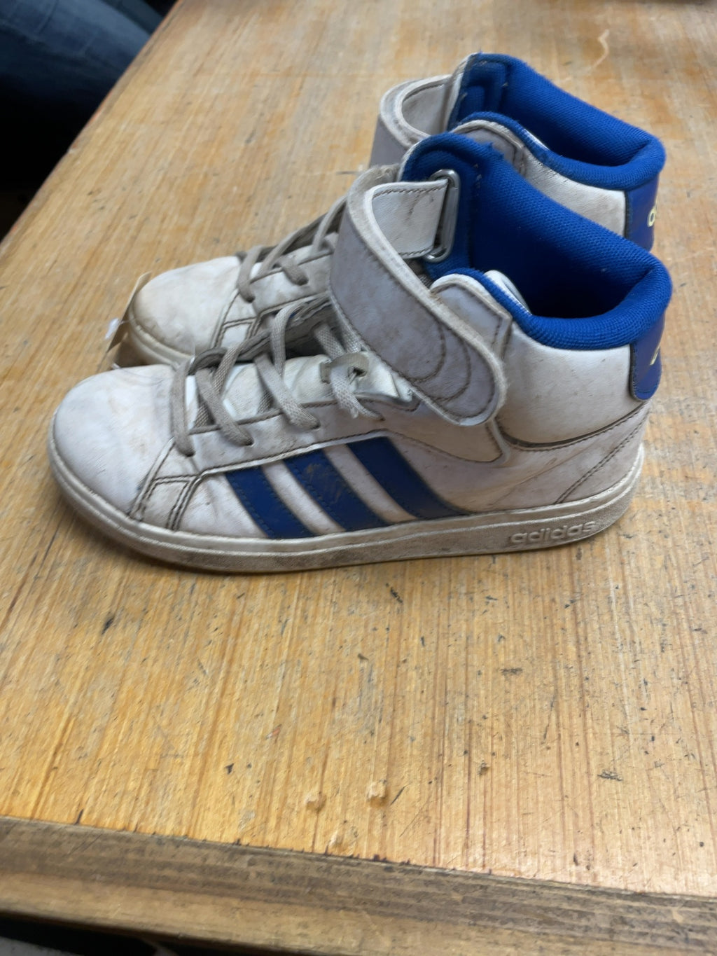 Adidas High Top Sneakers Size 3.5 US White/Blue