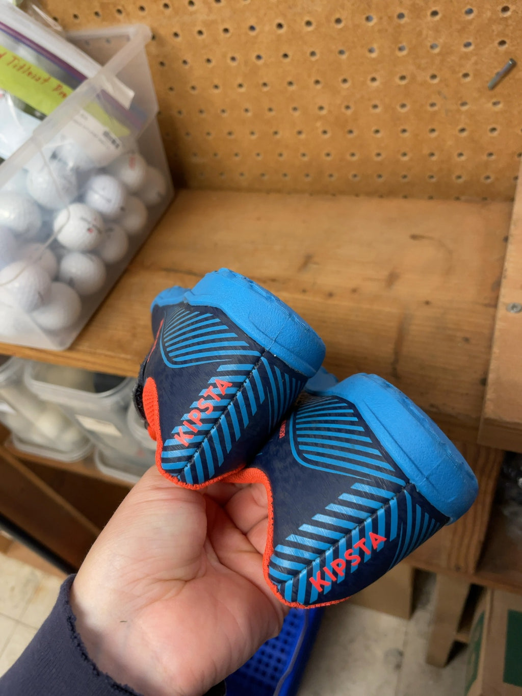 Kipsta 160 Size 1 Turf Soccer Shoes