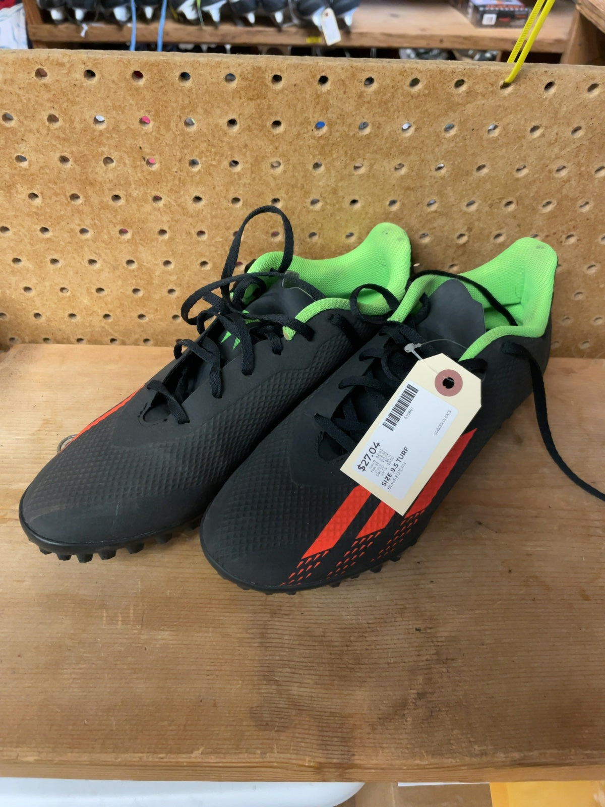 Adidas Size 9.5 Turf Soccer Cleats