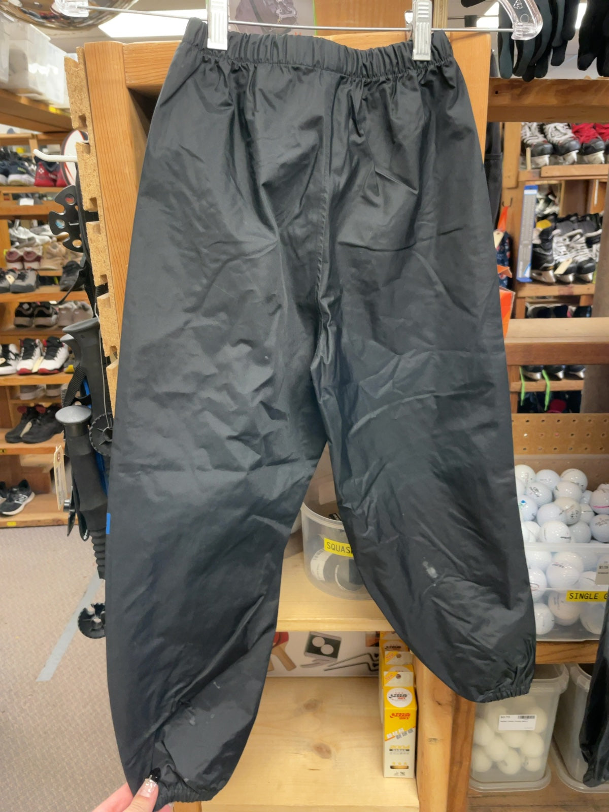 MEC Rain Pants Size 6 Black