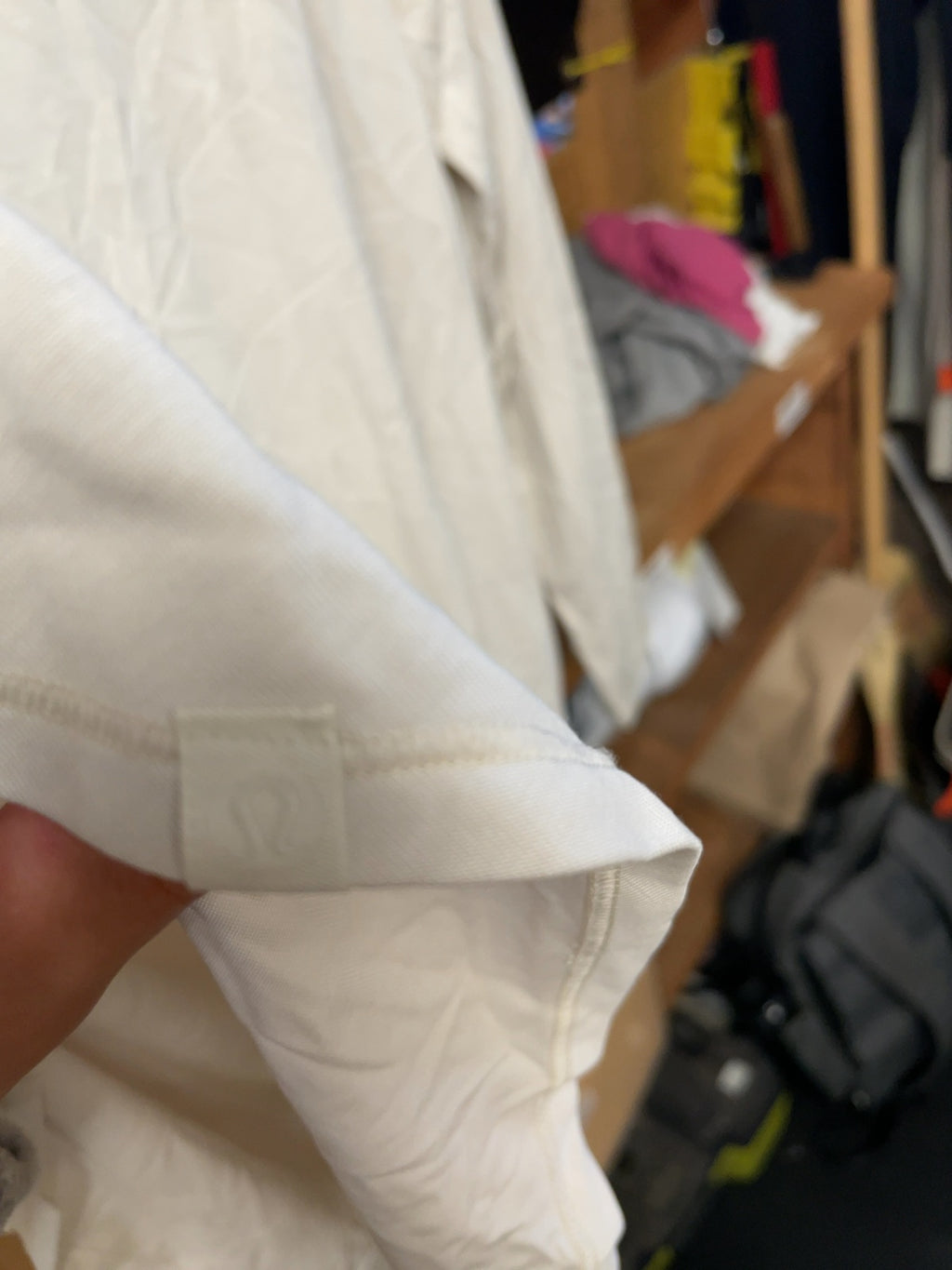 Lululemon Back in Action Long Sleeve Shirt Size 12 Cream
