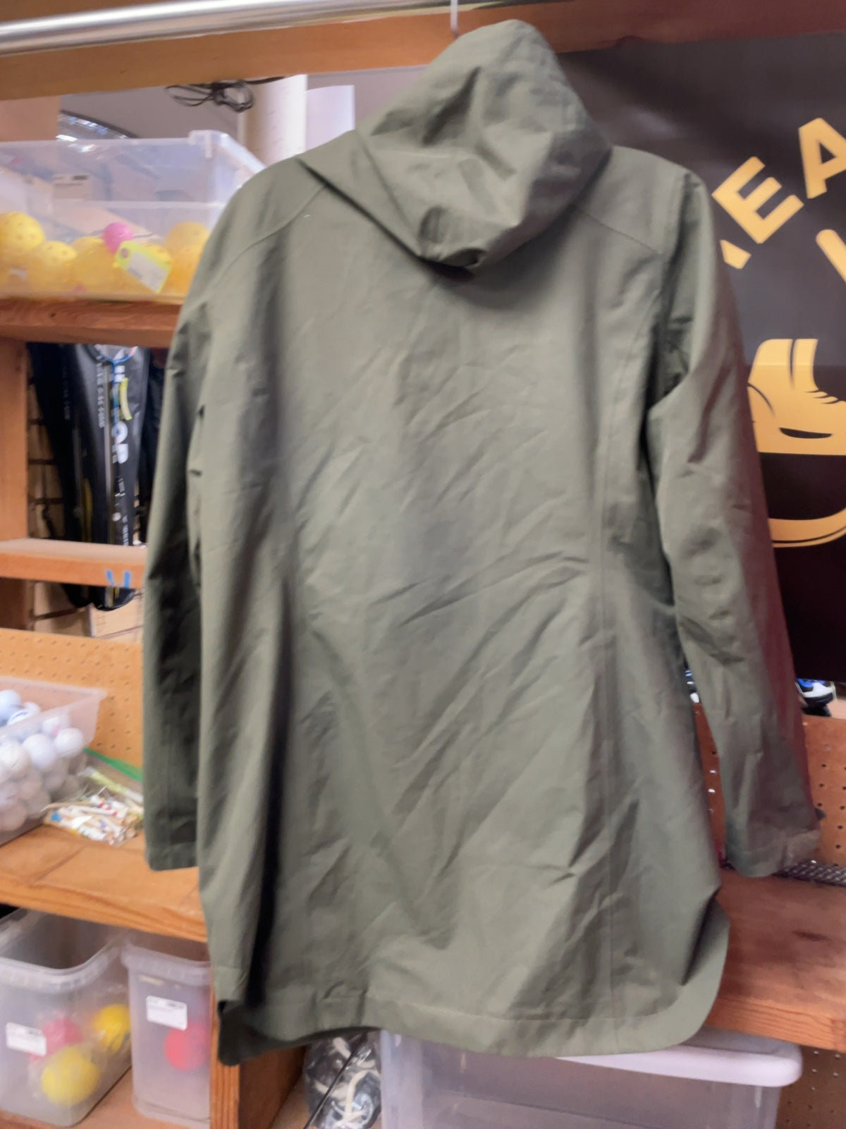 MEC Rain Jacket Size M Green