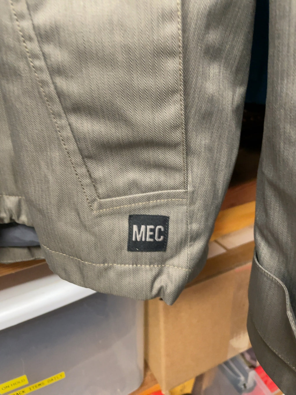 MEC Hooded Shell Jacket Size L