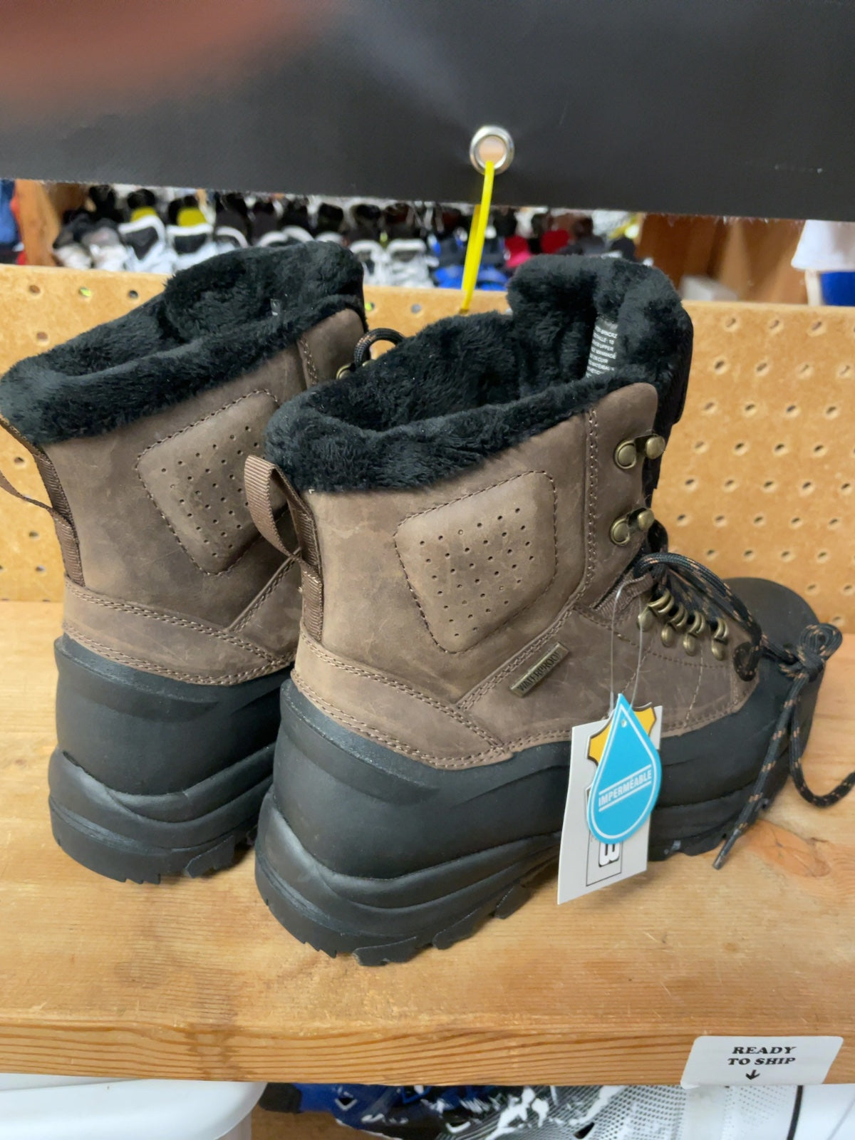 B&B by SoftMoc Waterproof Winter Hiking Boots Size 10