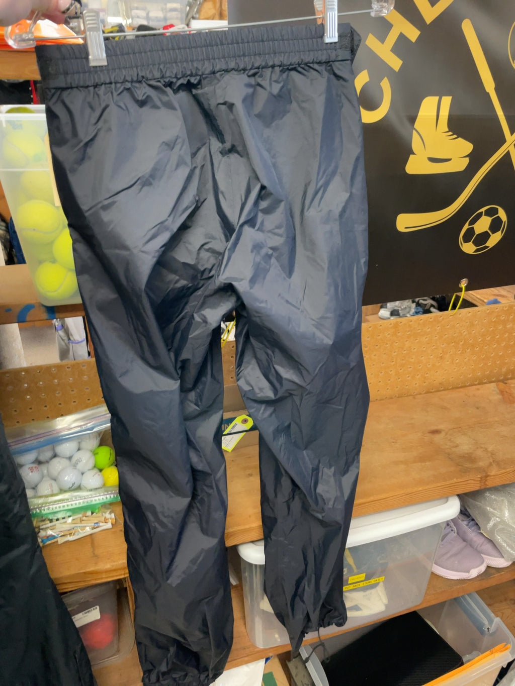 MEC Rain Pants Size Small Black