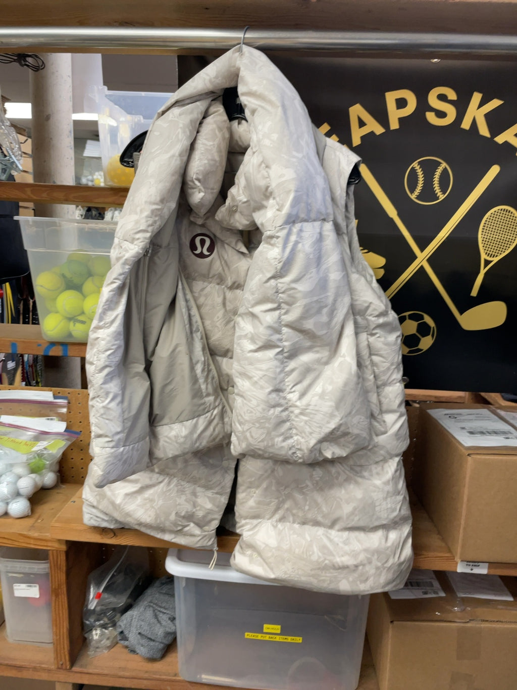 Lululemon Team Canada Long Puffer Vest Size 8
