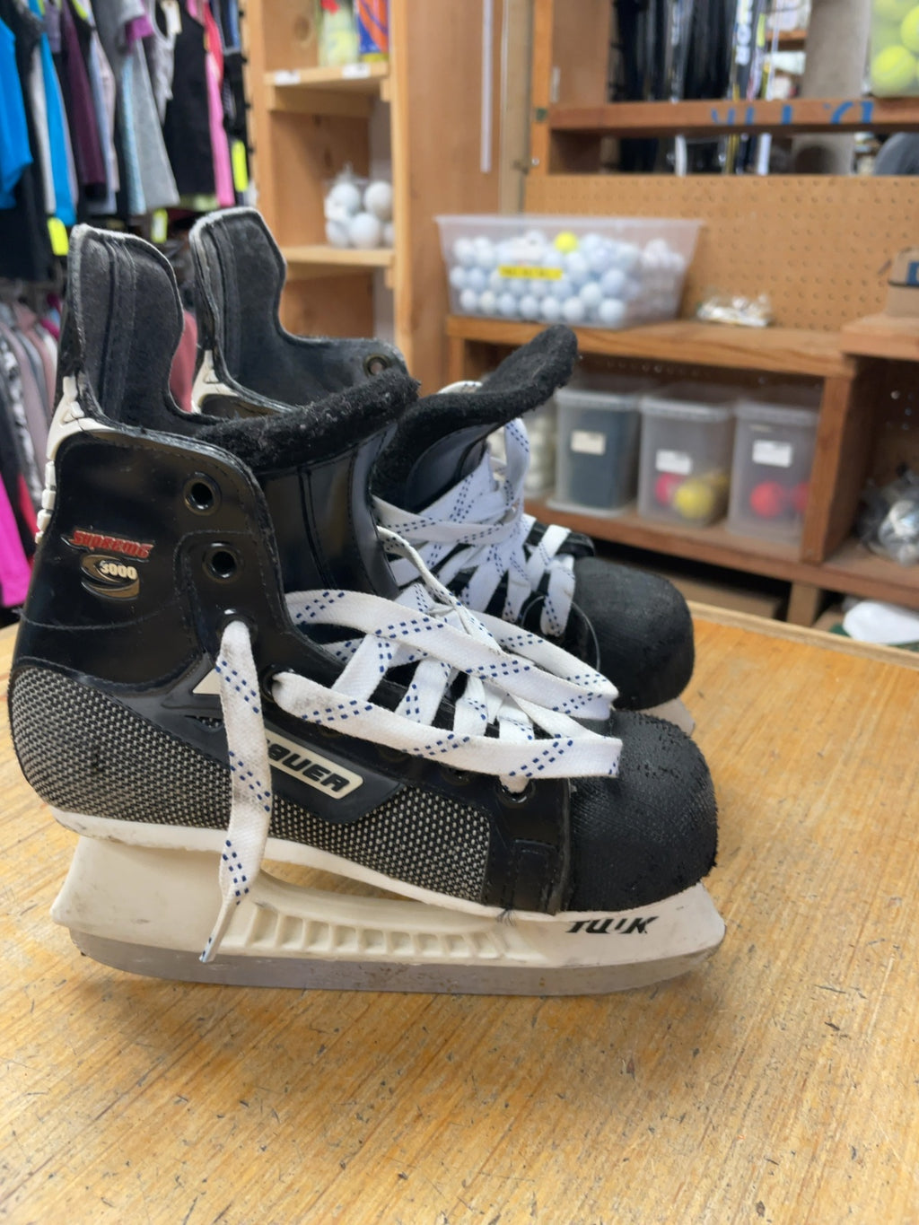 Bauer Supreme 3000 Size 2.5 Ice Hockey Skates