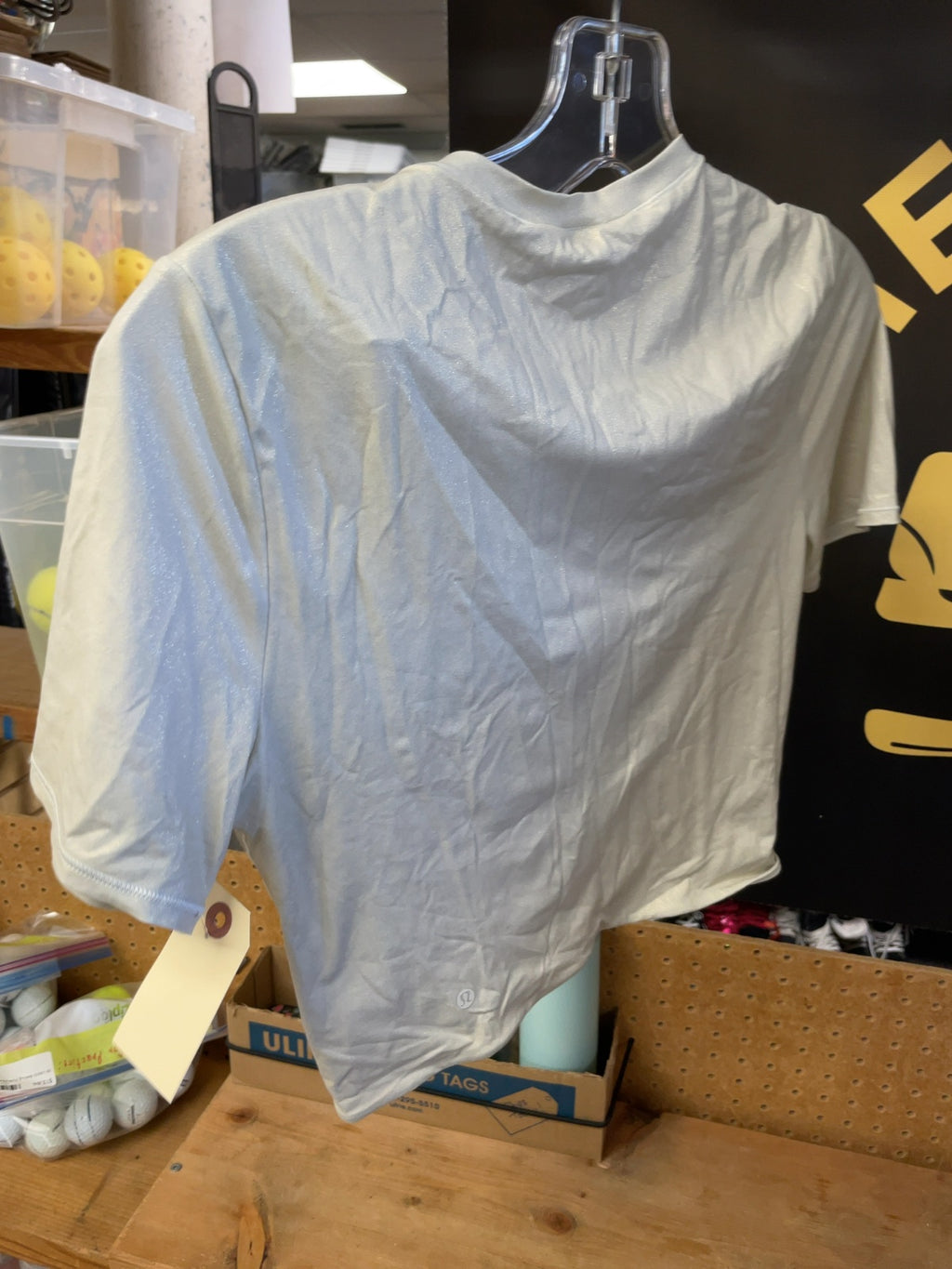 lululemon Cropped T-Shirt Size L Shimmer Off-White
