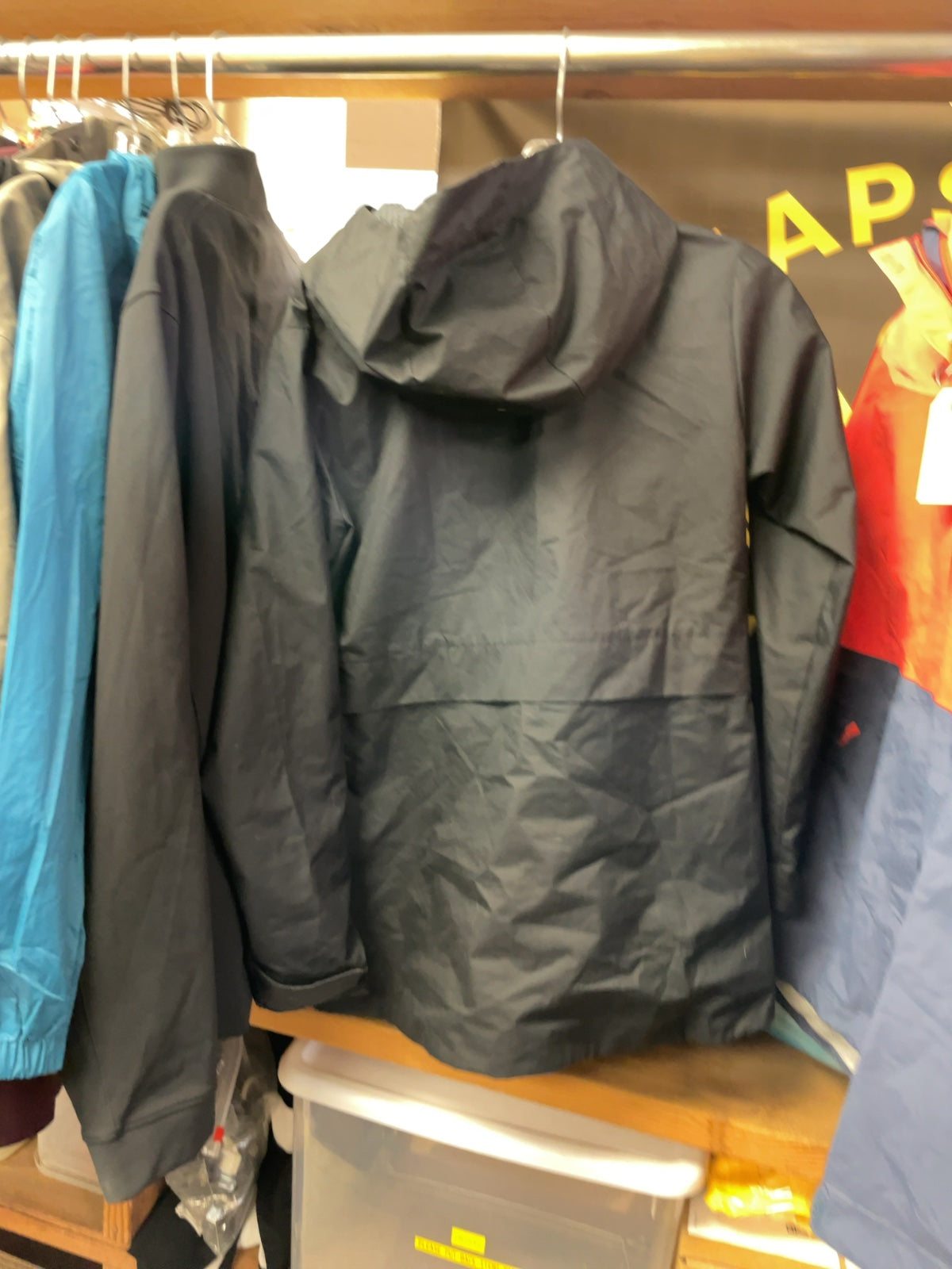 Under Armour Rain Jacket Size M