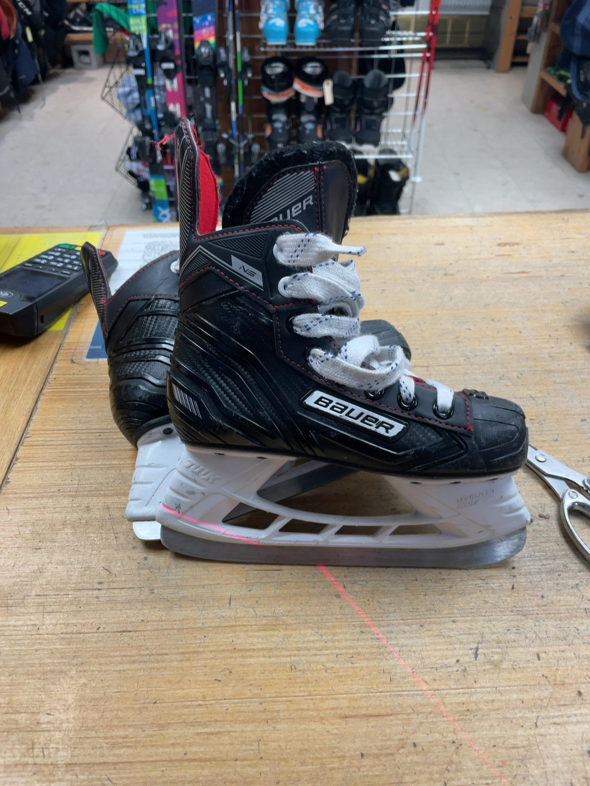 Bauer NS Size 1 Hockey Skates