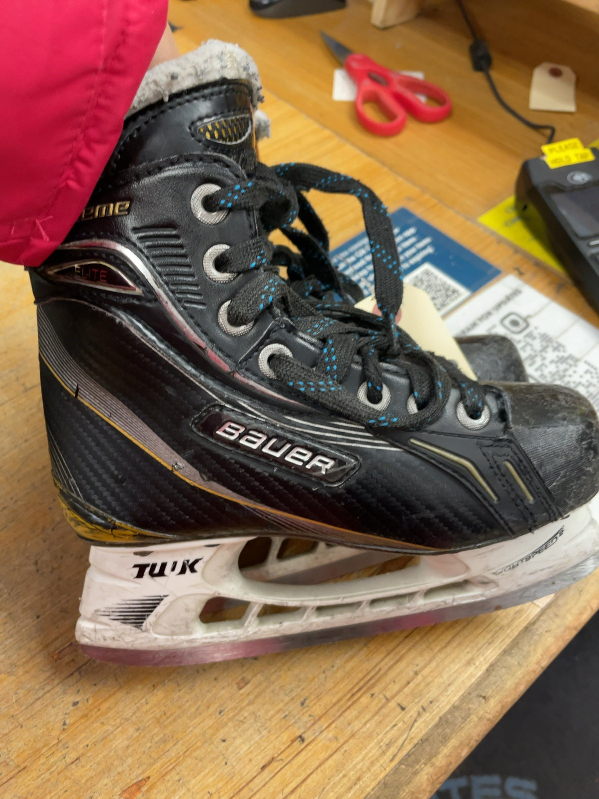 Bauer Supreme Elite Size 1 D Ice Hockey Skates