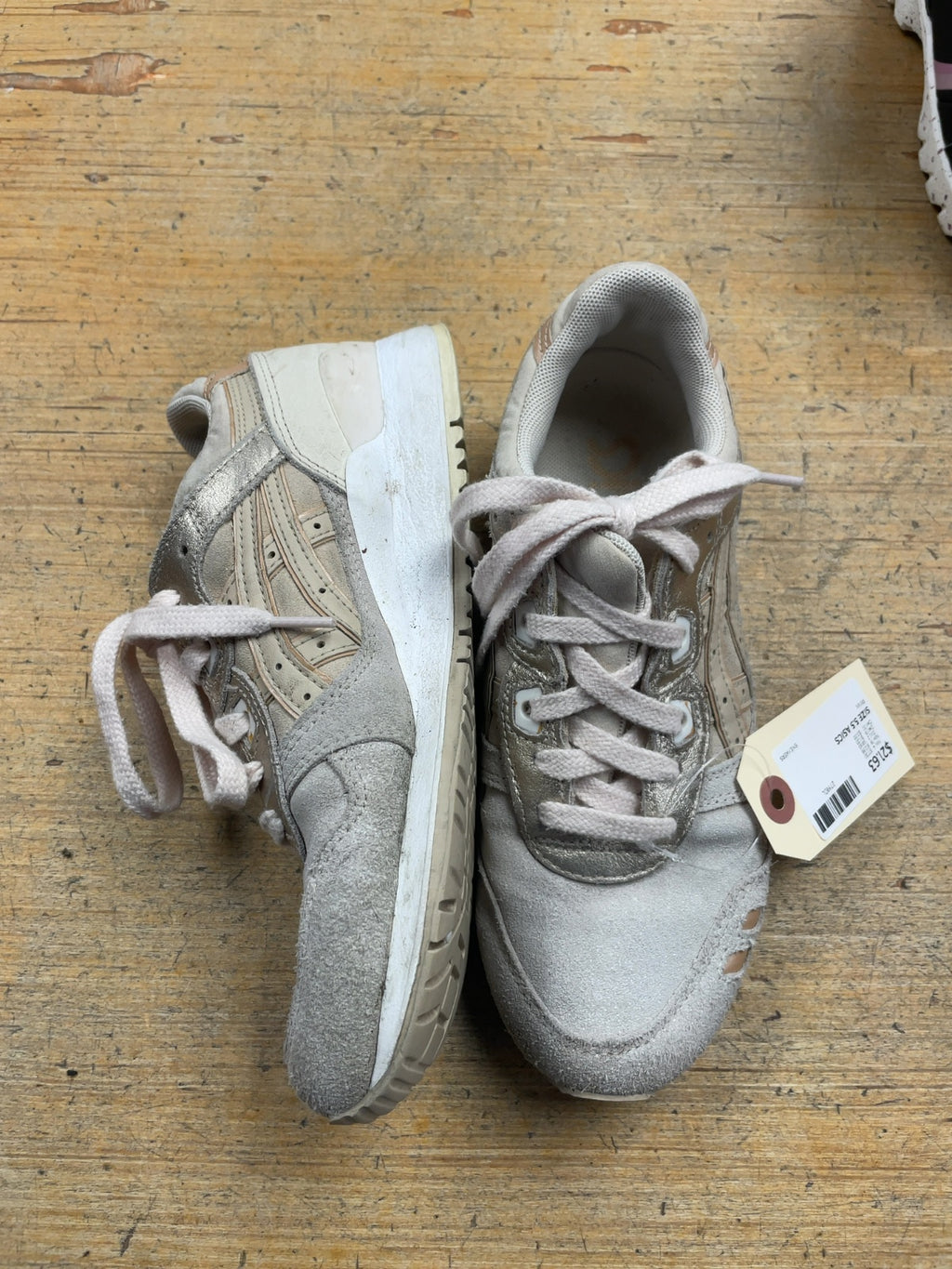 Asics Gel-Lyte III Size 5.5 US Sneakers