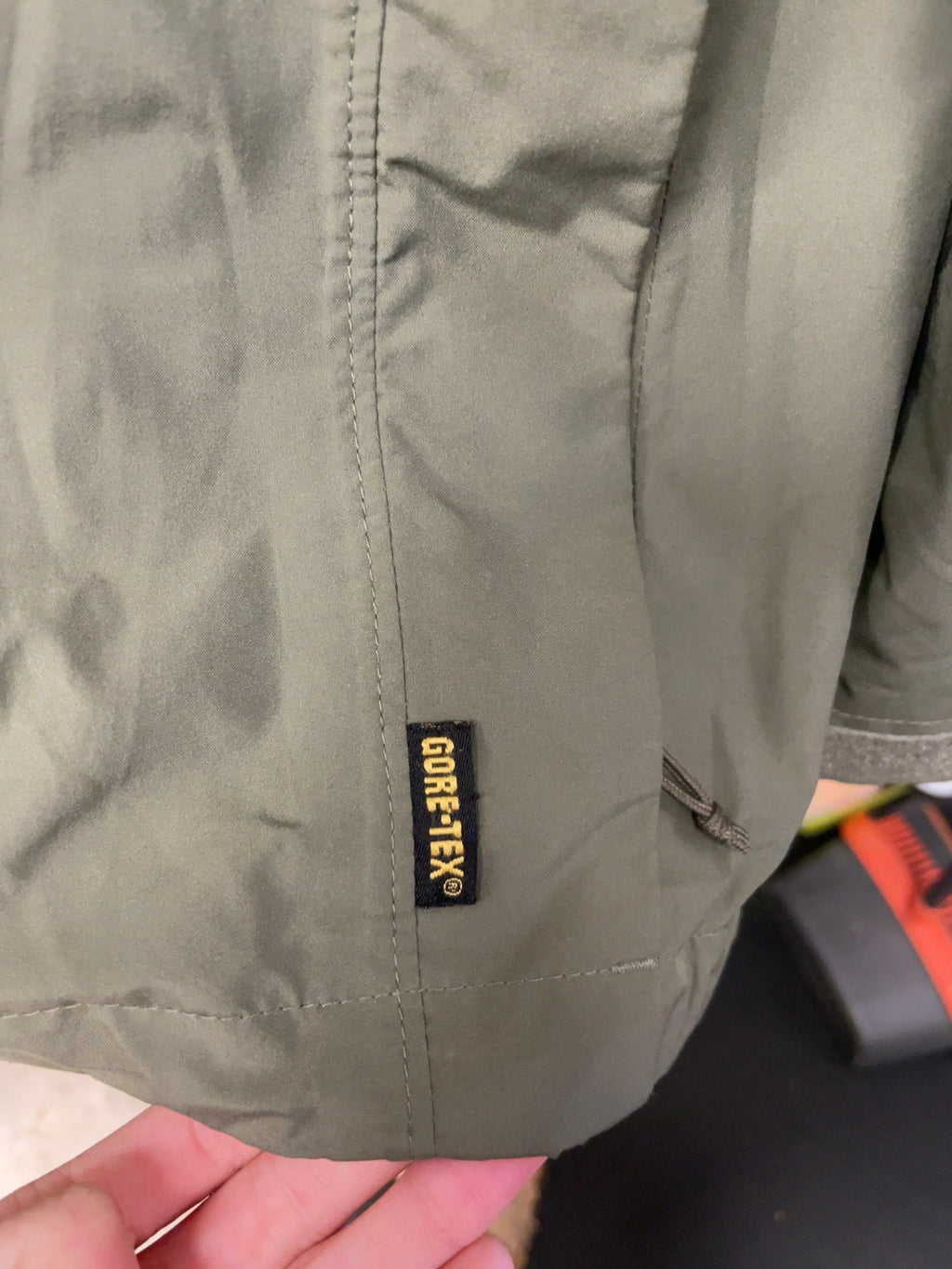MEC Mountain Equipment Co-op Gore-Tex Rain Jacket Men's M