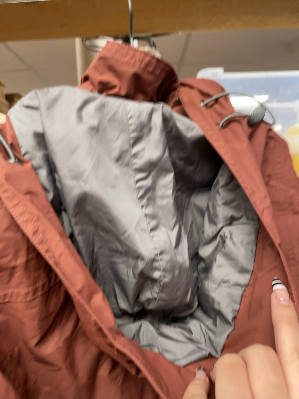 MEC Hooded Rain Jacket Women's Size L