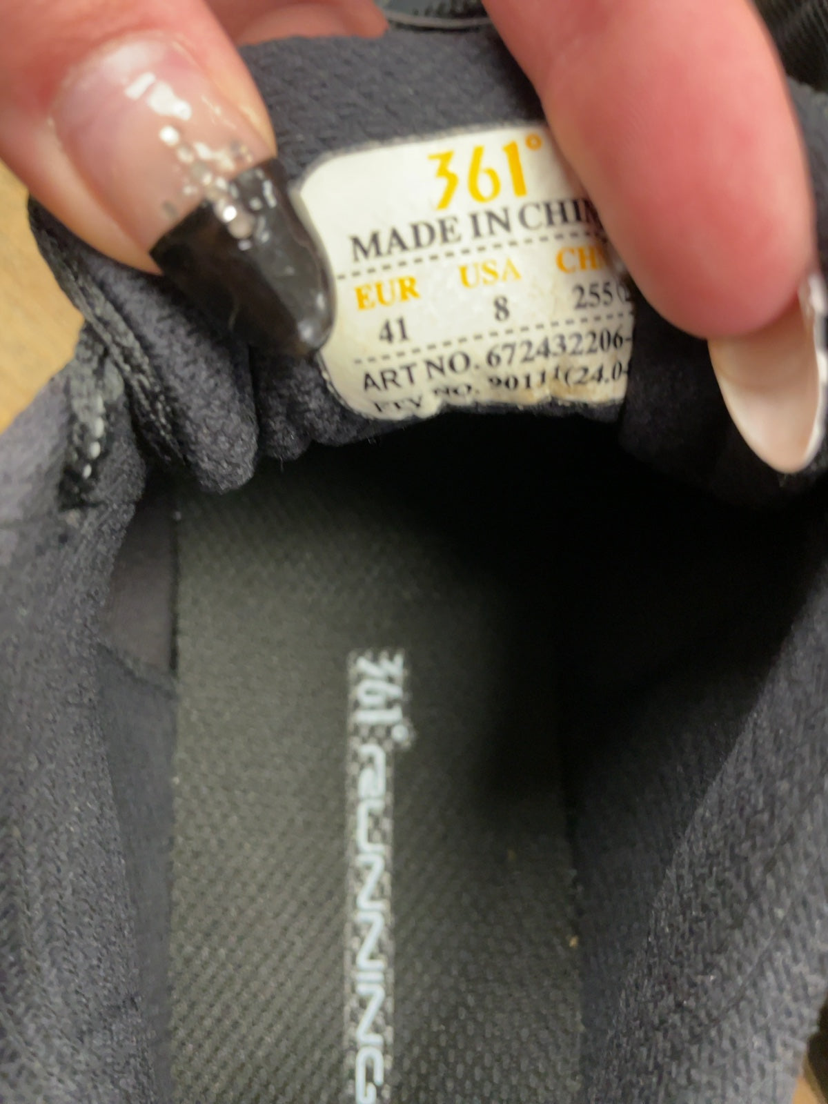 361 Degrees Size 8 Running Shoes Black