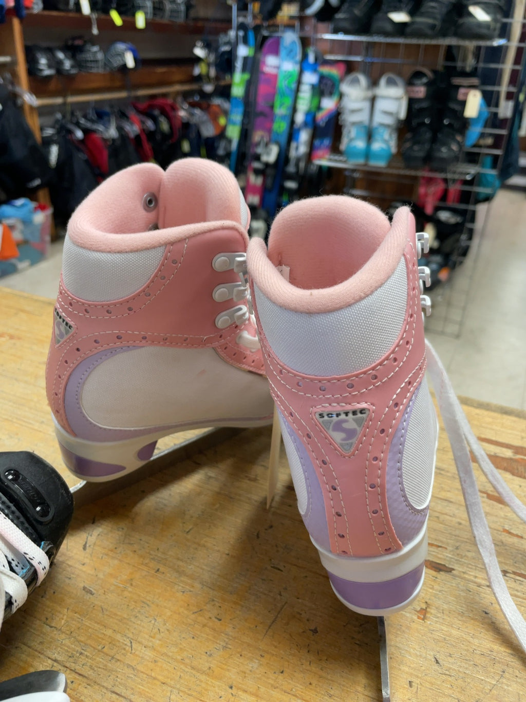Softec Figure Skates Size 13C Pink/White