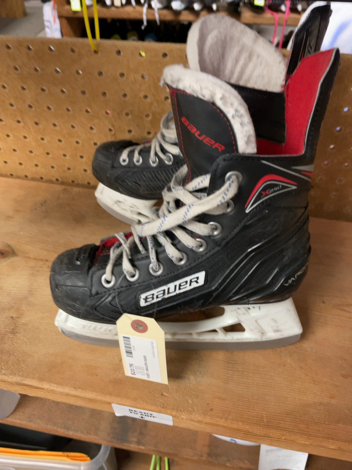 Bauer Vapor X250 Size 1 Hockey Skates