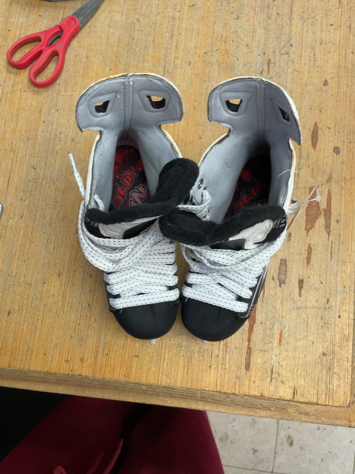 Mission Fuel Seven Size 4.5 D Ice Hockey Skates
