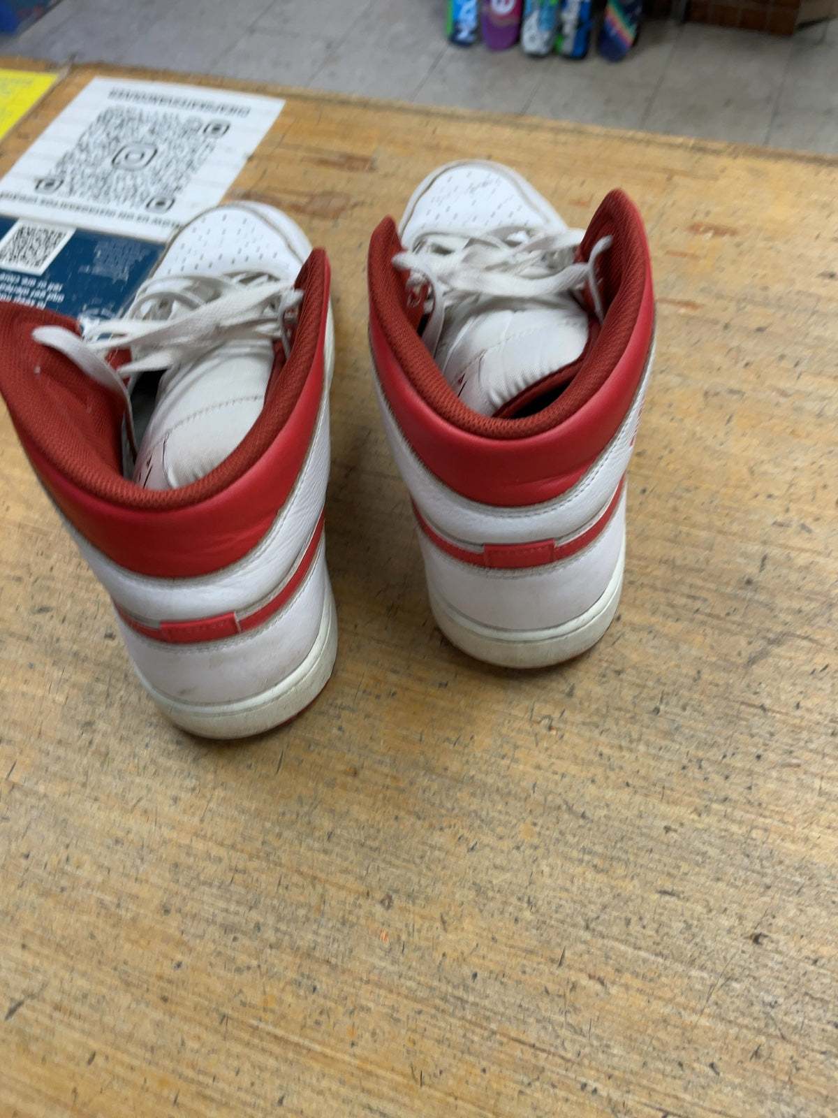 Air Jordan 1 Mid Size 11.5 US Red/White