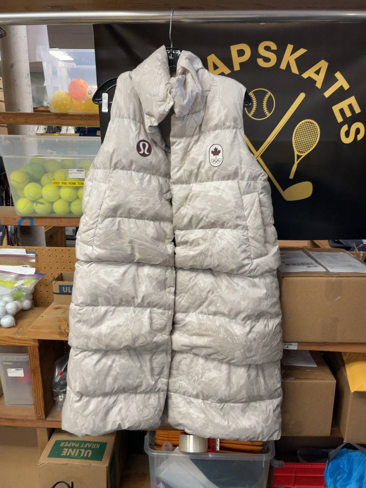 Lululemon Team Canada Long Puffer Vest Size 8