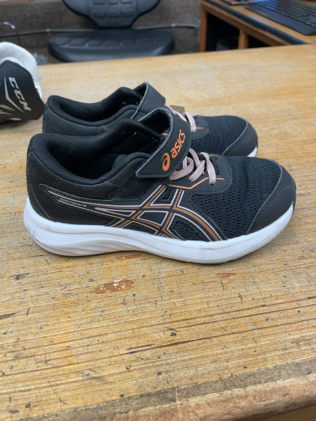 ASICS Contend 8 Size 13C Running Shoes