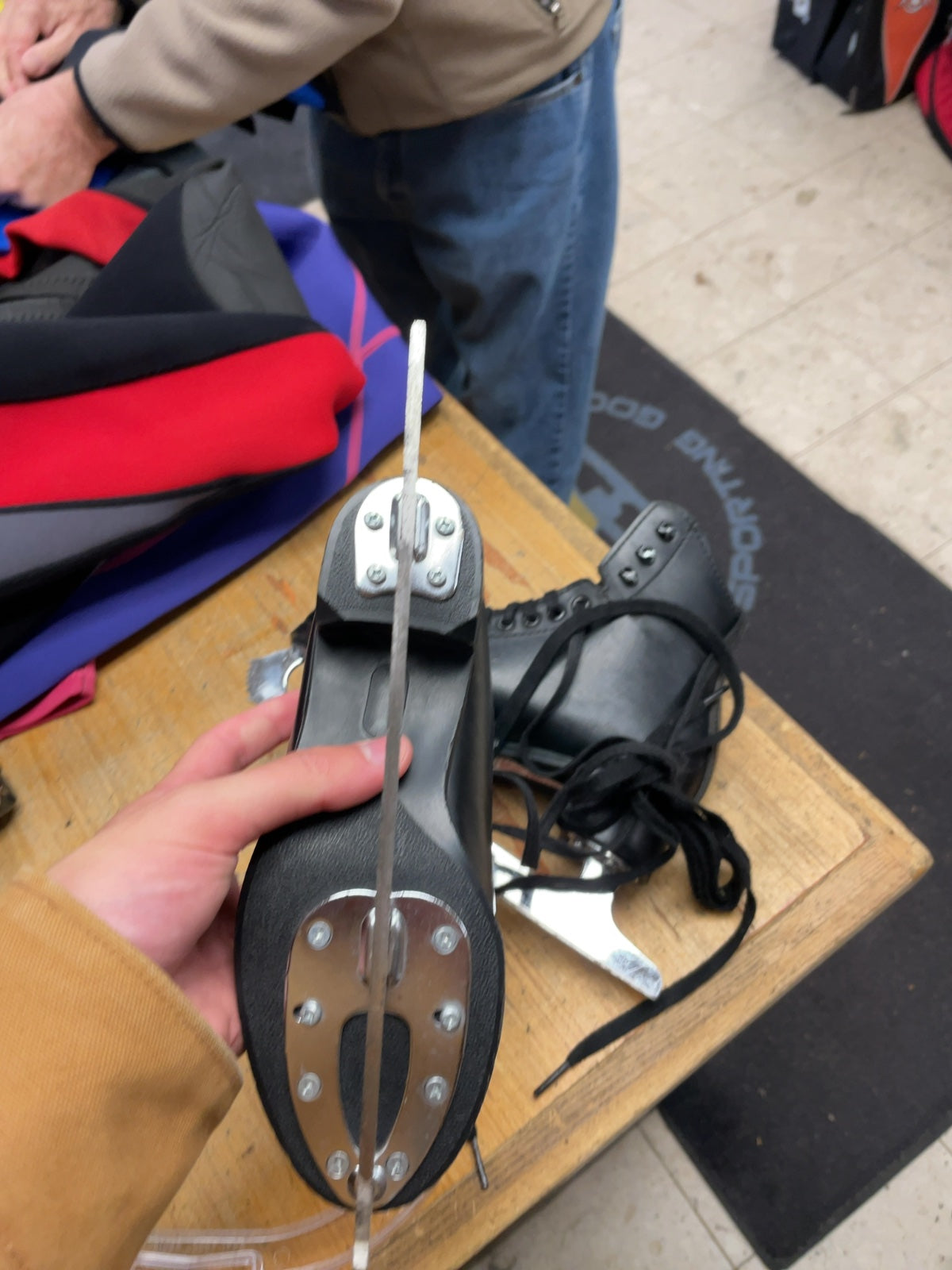 Jackson Excel Size 1 Figure Skates Black