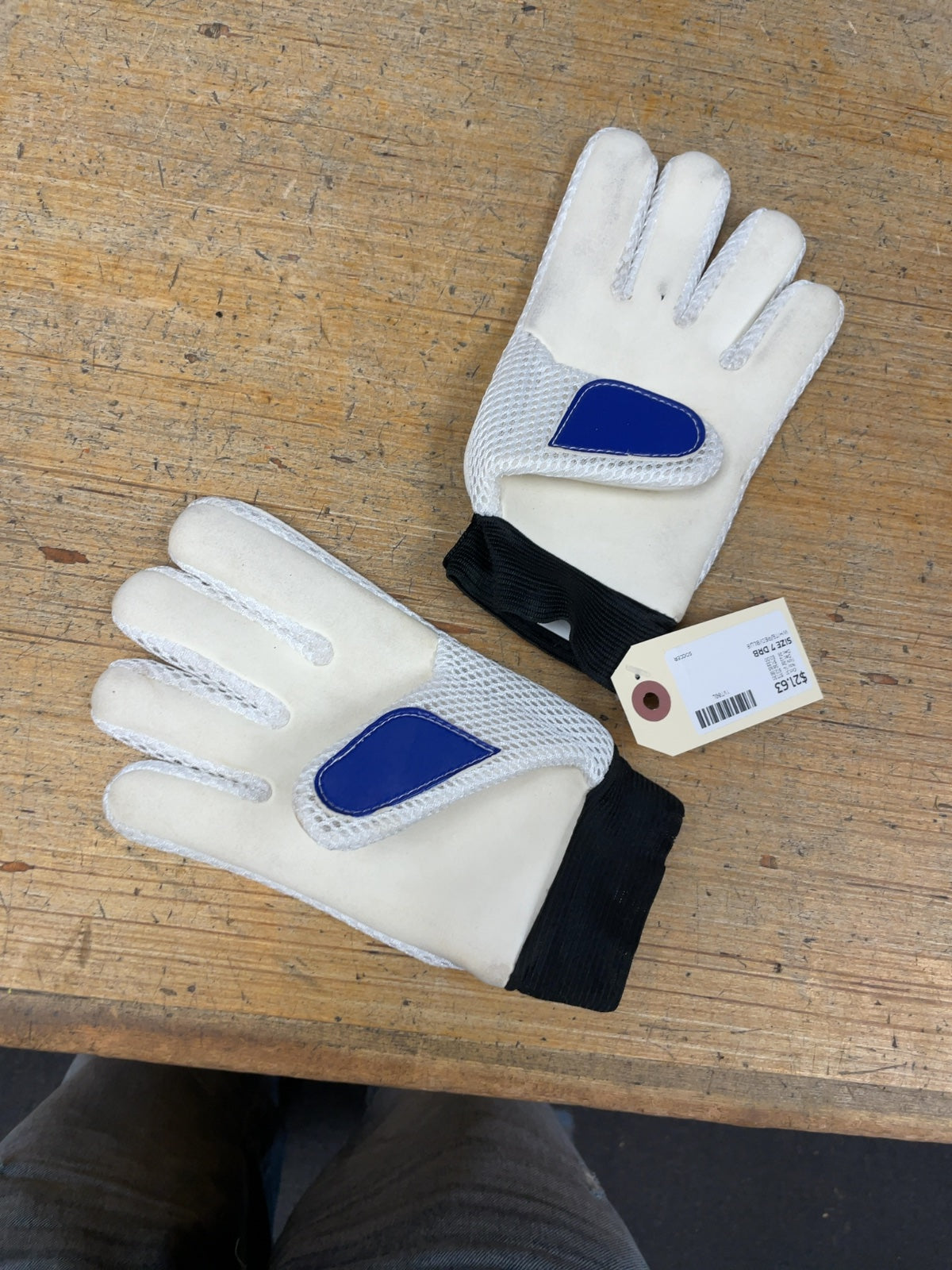 DRB Dribbling Traction Size 7 Goalkeeper Soccer Gloves