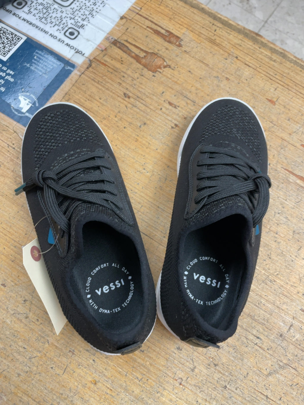 Vessi Weekend Women's Size 7 Waterproof Knit Sneakers