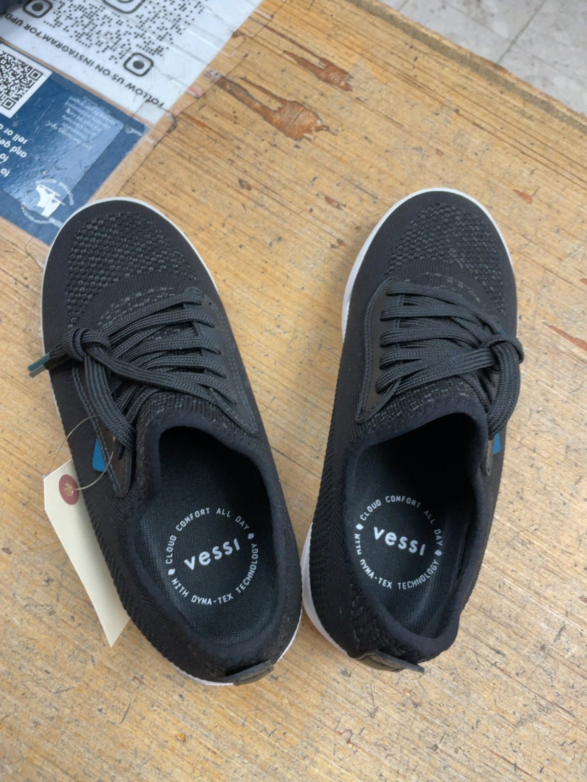 Vessi Weekend Women's Size 7 Waterproof Knit Sneakers