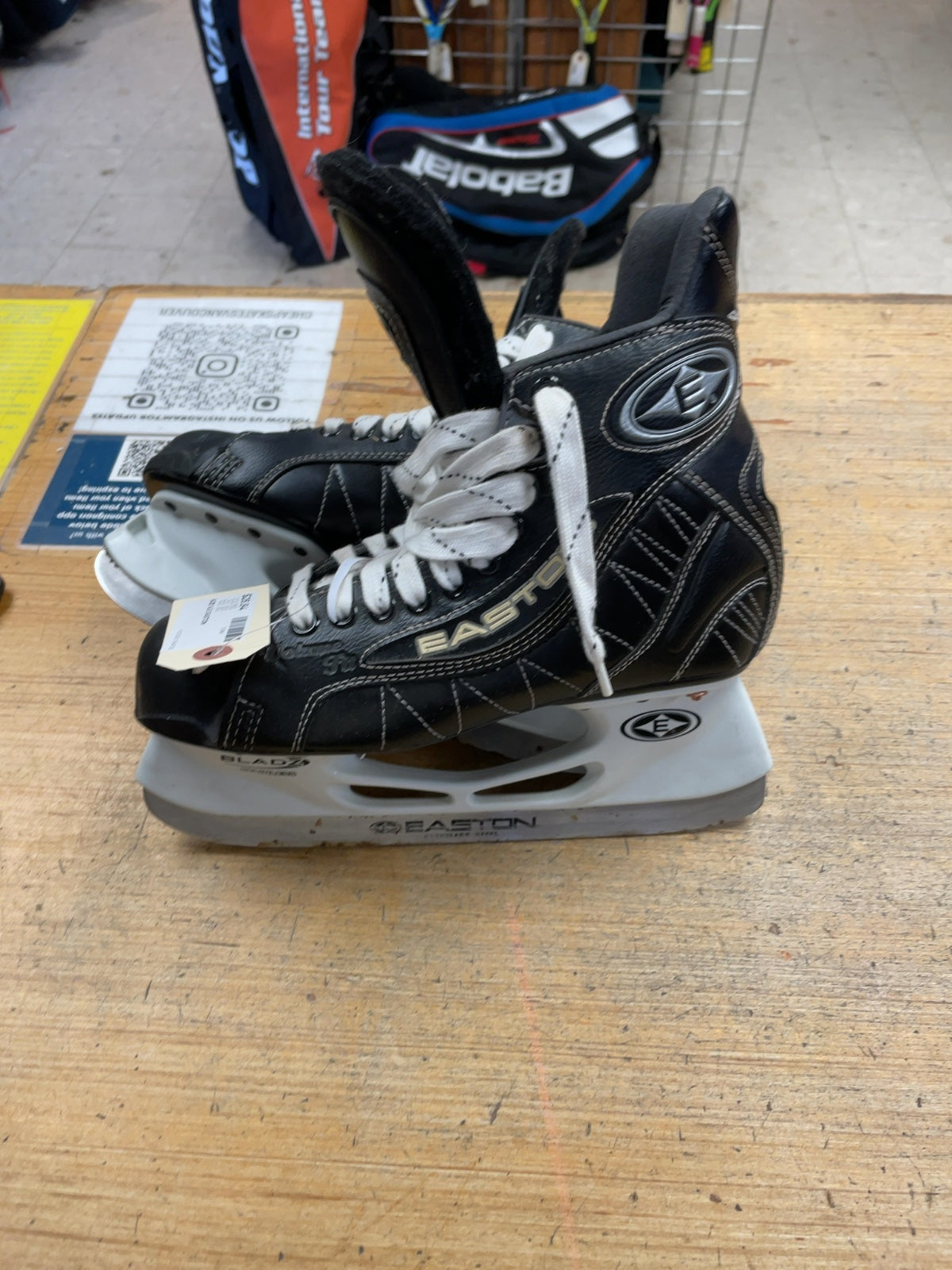 Easton Ultra SBX Size 6.5D Ice Hockey Skates