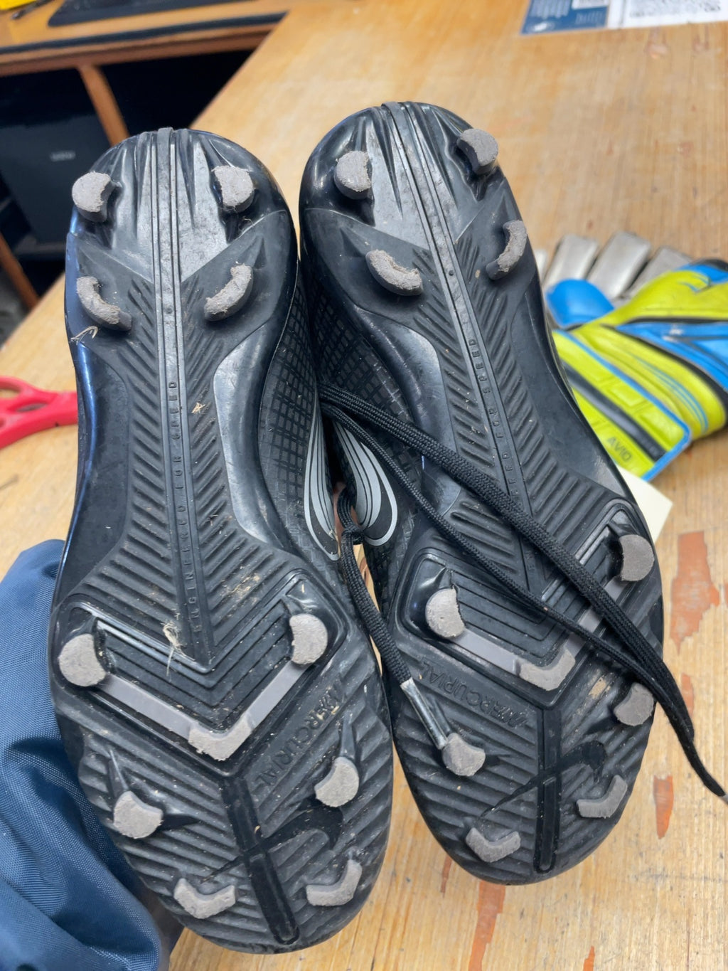 Nike Mercurial Size 5 Soccer Cleats