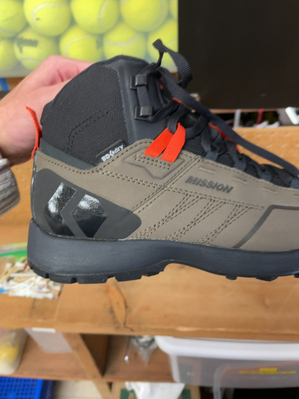 Black Diamond Mission BDry Hiking Boots Size USM 6.5