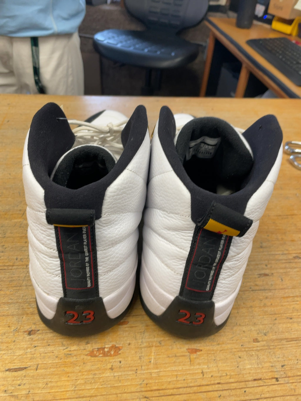Jordan Air Jordan 12 Retro Size 17 US White/Black Basketball Shoes