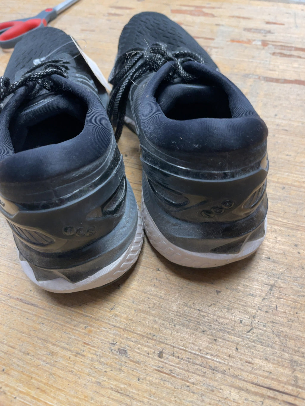 ASICS GEL-Kayano 27 Size 9 US Running Shoes